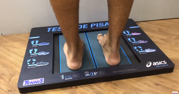 loja asics village mall